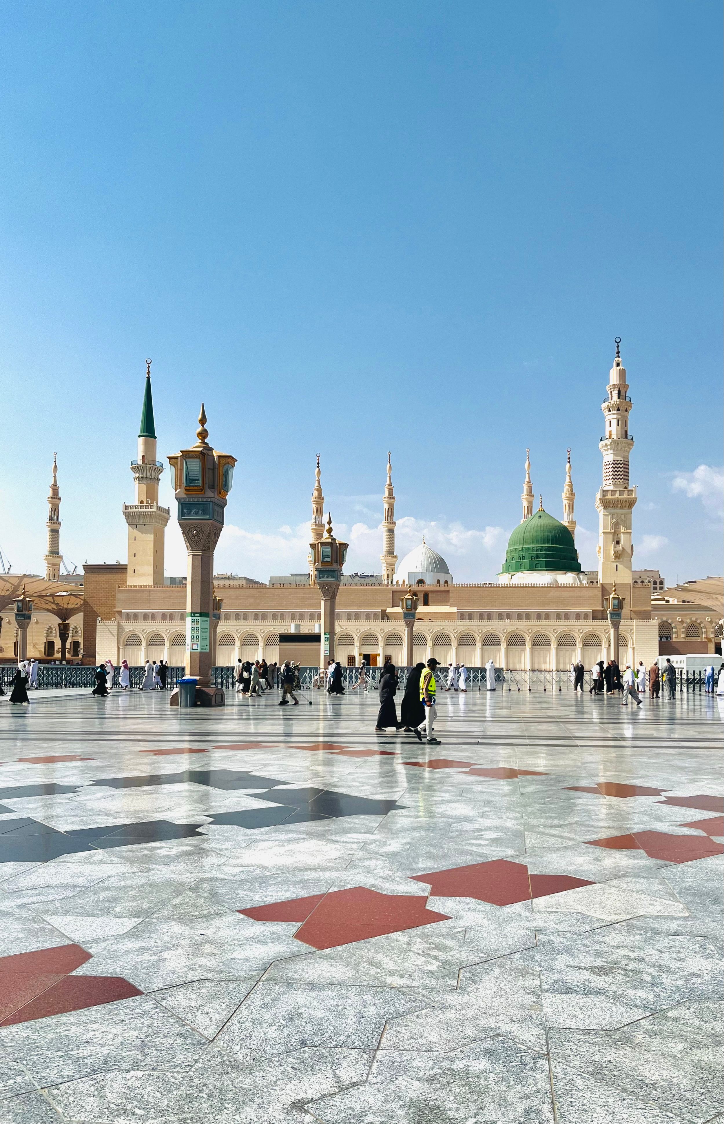 Al-Masjid An-Nabawi courtyard